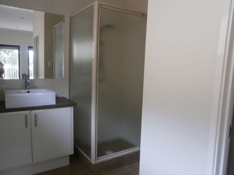 16 Romaine Loop, Darch WA 6065