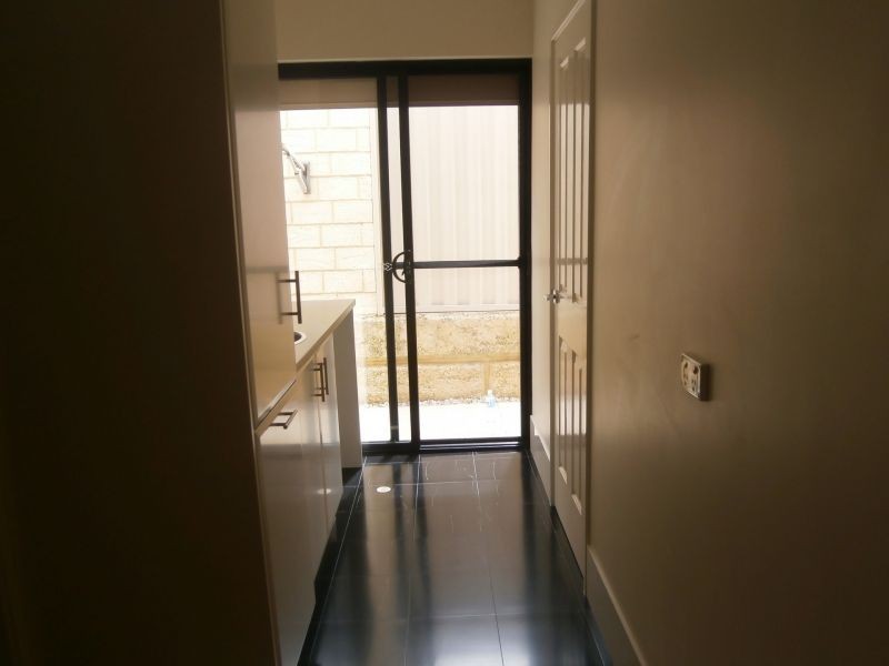 16 Romaine Loop, Darch WA 6065