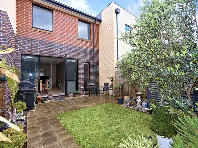 42 Botanic Drive, Clayton South VIC 3169