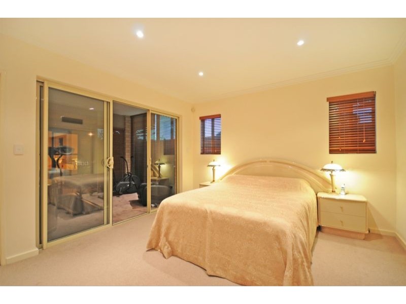 33 Talia Drive, Stirling WA 6021