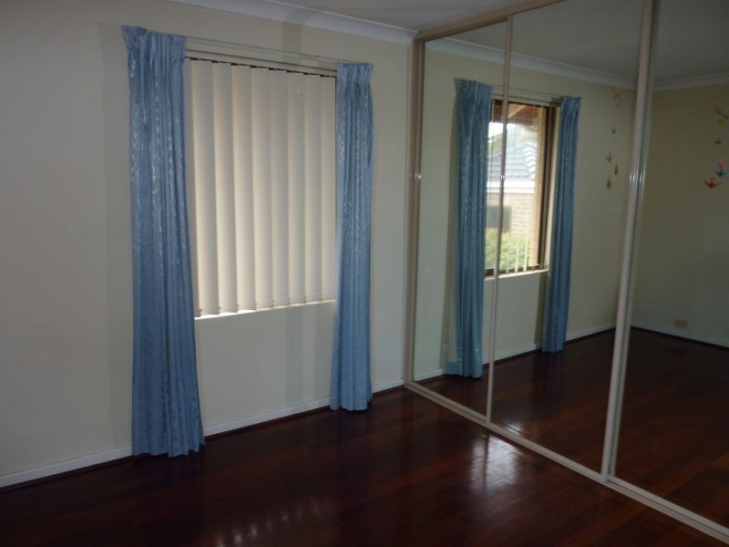 4b Boon Ct, Marmion WA 6020