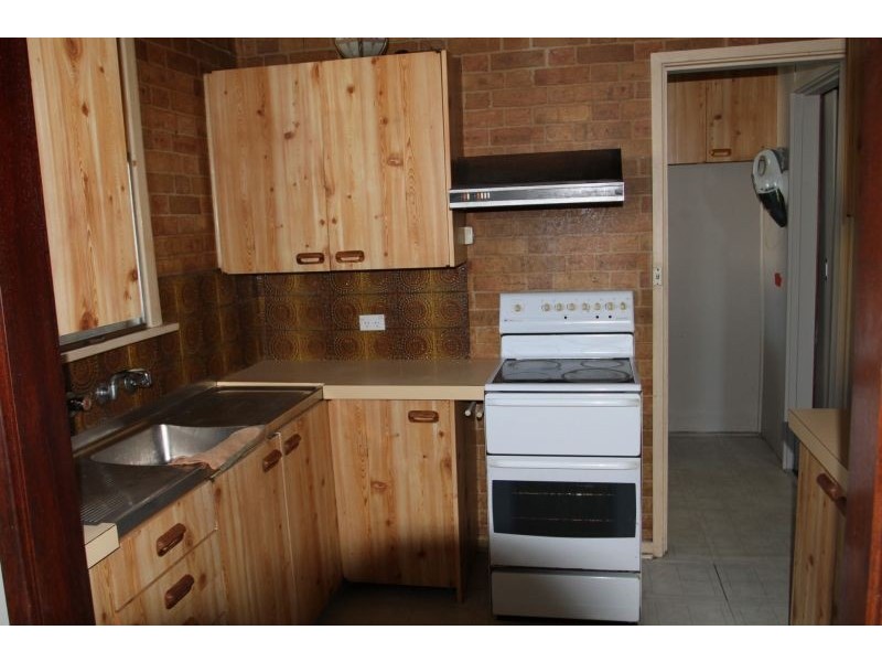 82 Macquarie St, Chifley NSW 2036