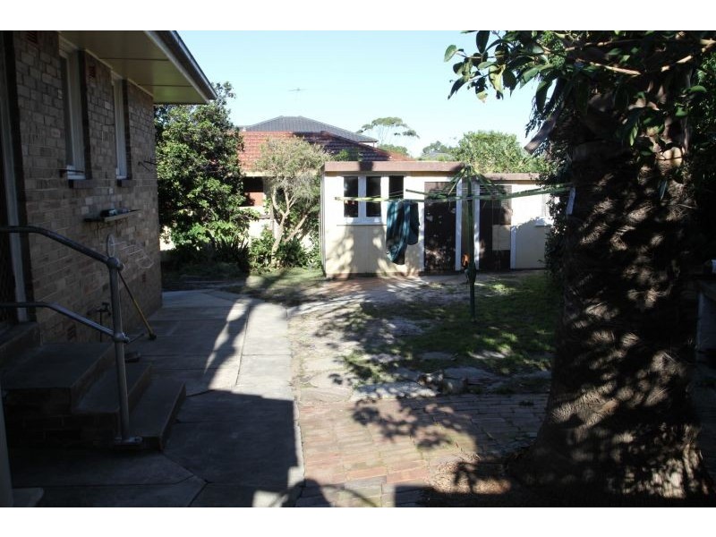 82 Macquarie St, Chifley NSW 2036