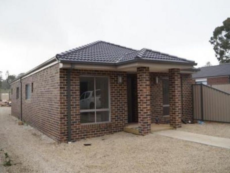 3/212 High Street, Broadford VIC 3658