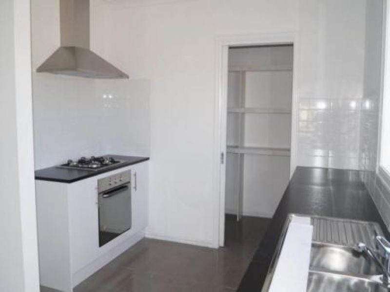 3/212 High Street, Broadford VIC 3658