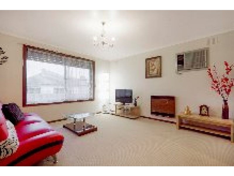 2/30 Madeleine Road, Clayton VIC 3168