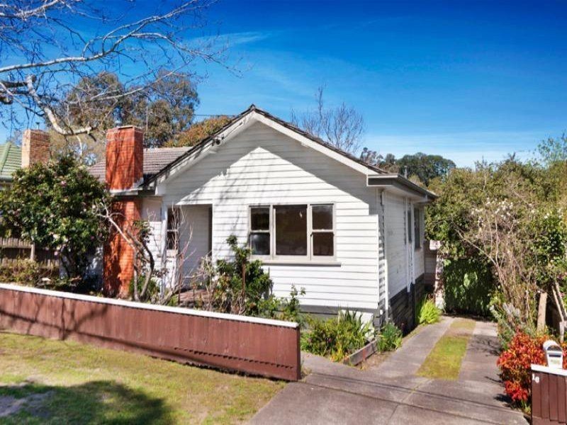 16 Shasta Ave, Ringwood East VIC 3135