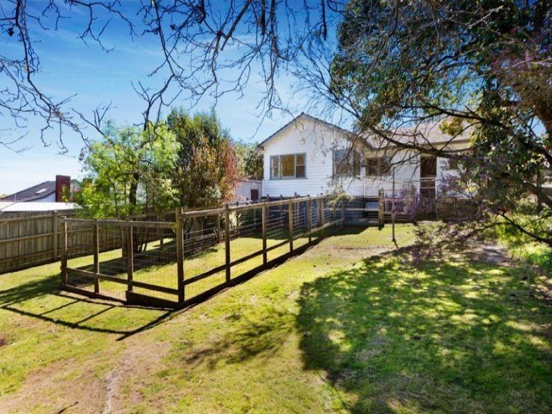 16 Shasta Ave, Ringwood East VIC 3135