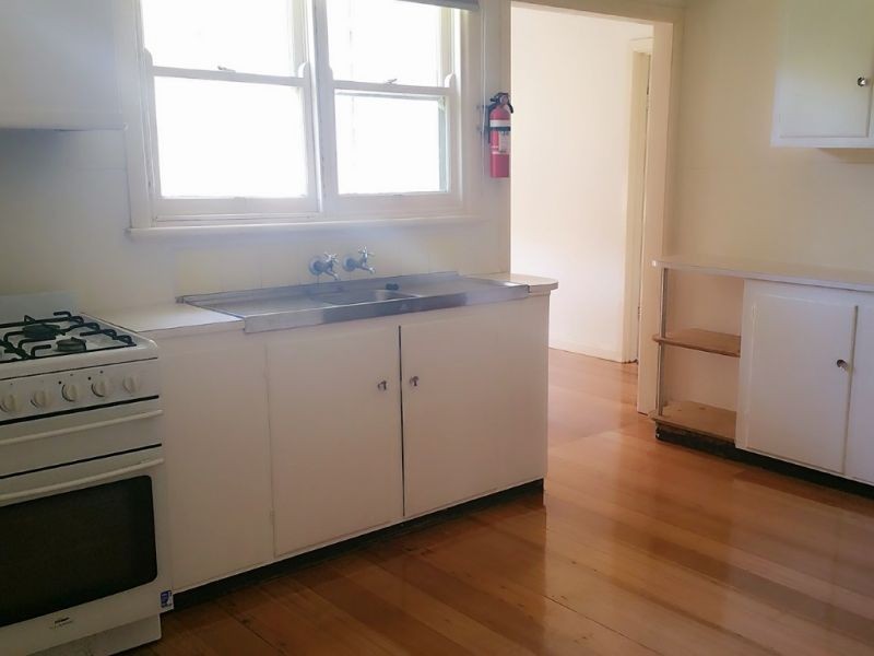 16 Shasta Ave, Ringwood East VIC 3135