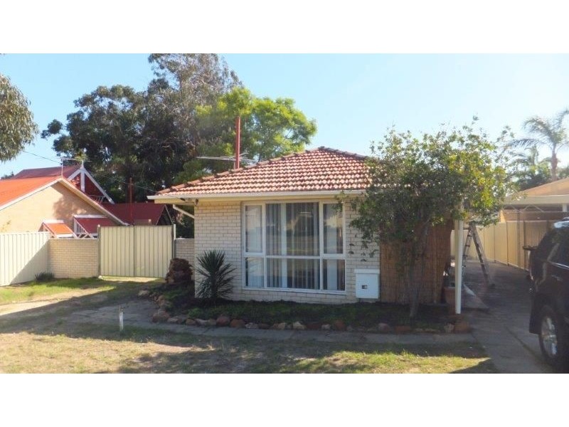 9 Pointer Way, Girrawheen WA 6064