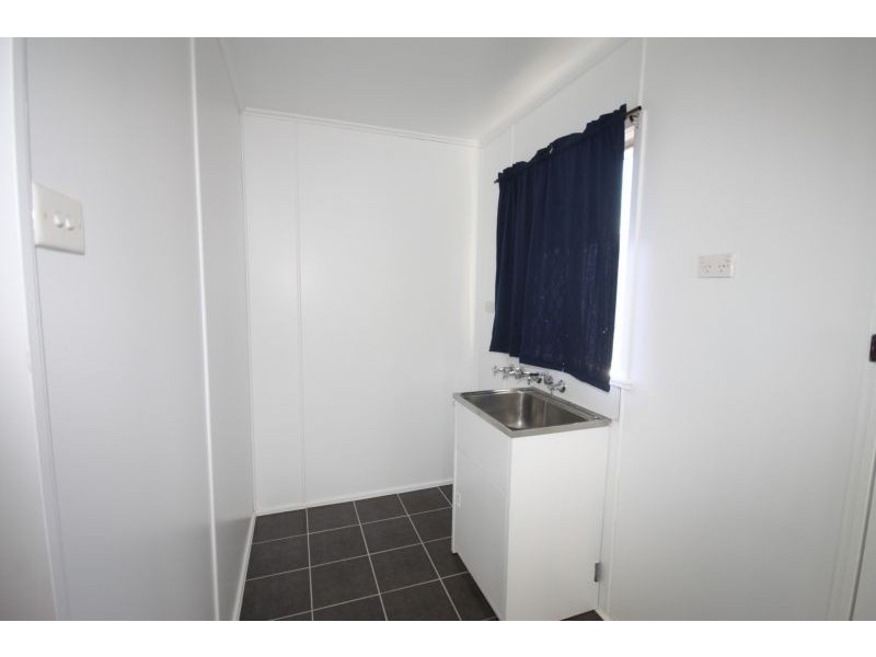 2/30 Bell St, Biloela QLD 4715