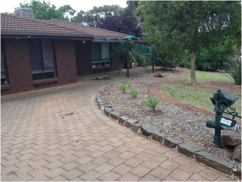 1 Tanderra Court, Morphett Vale SA 5162