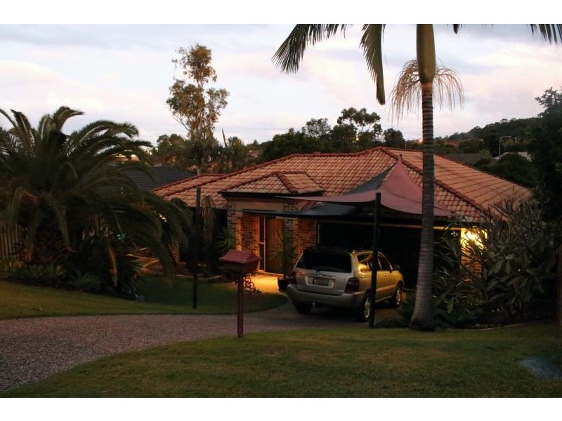 33 Penrhyn Street, Pacific Pines QLD 4211