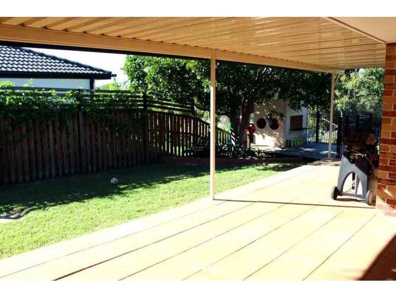 33 Penrhyn Street, Pacific Pines QLD 4211