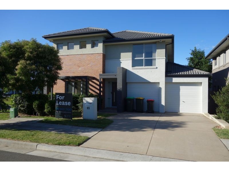 95 Atlantic Boulevard, Glenfield NSW 2167