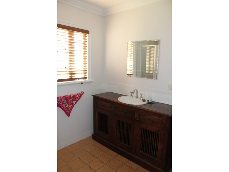 Yeerongpilly QLD 4105