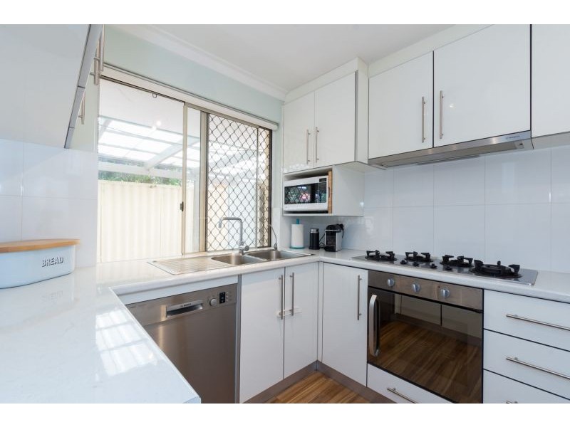 4/197 Walter Road, Dianella WA 6059