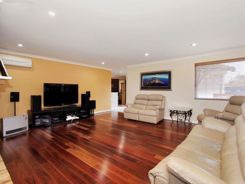 8 Darch Street, Mullaloo WA 6027