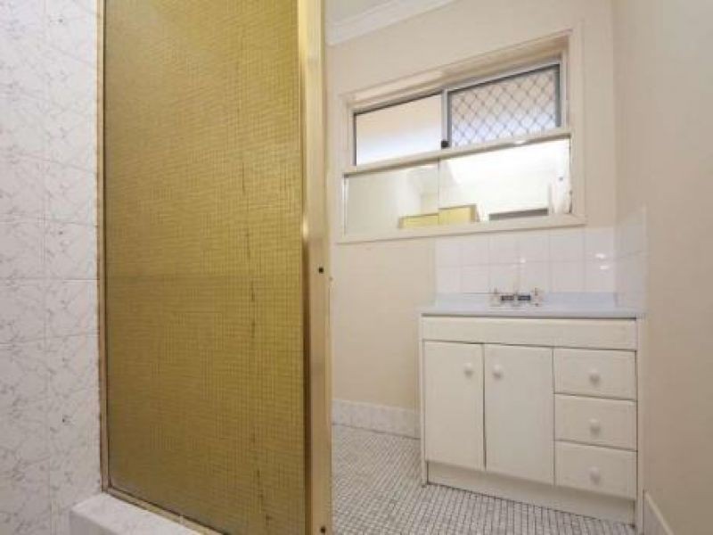 8a Glendower Way, Spearwood WA 6163