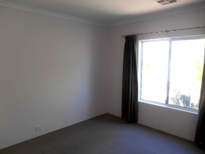 21 Whitecap Street, Yanchep WA 6035