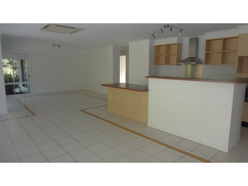 16 Mackenzie Green, Buderim QLD 4556
