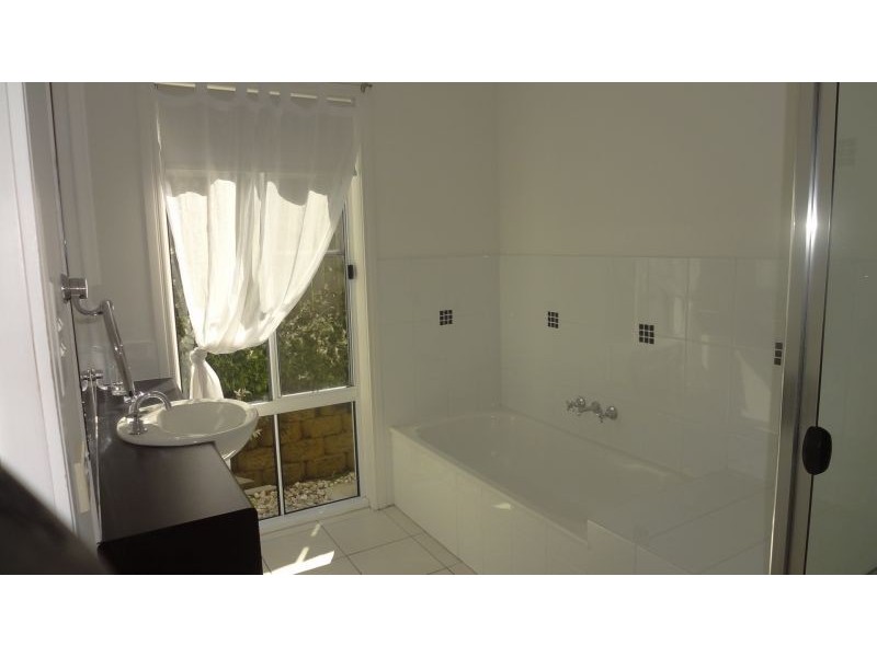 16 Mackenzie Green, Buderim QLD 4556