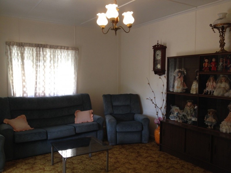 32 Lake Road, Slacks Creek QLD 4127