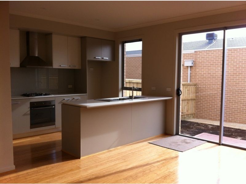 34 Camera Walk, Coburg North VIC 3058