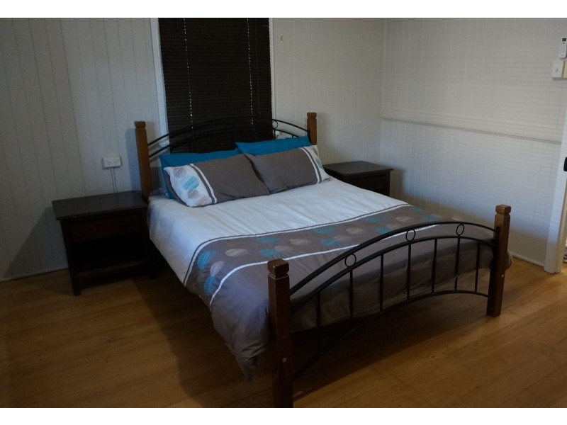 2 Merton Street, East Ipswich QLD 4305