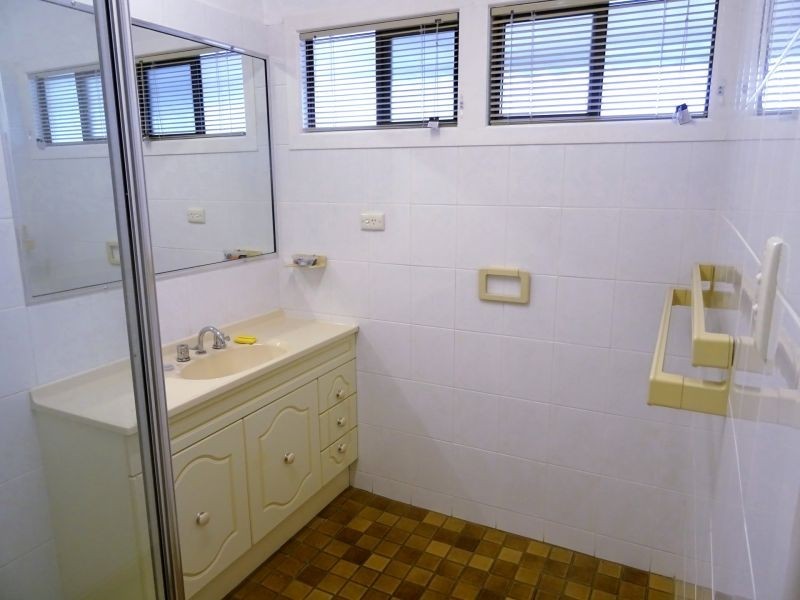 12 Normanton Street, Stafford Heights QLD 4053