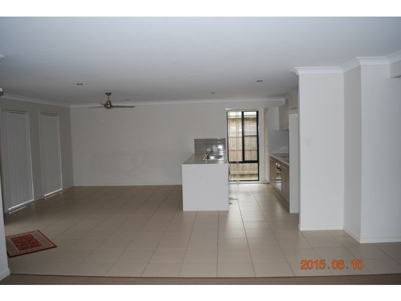 16 Oasis Court, Marsden QLD 4132