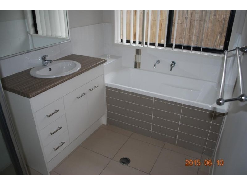 16 Oasis Court, Marsden QLD 4132
