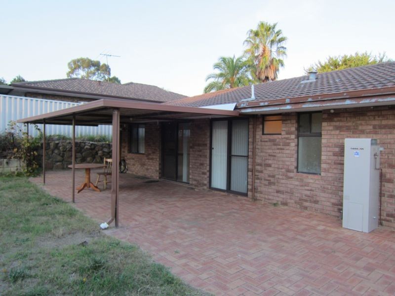 1 Martinup Court, Heathridge WA 6027