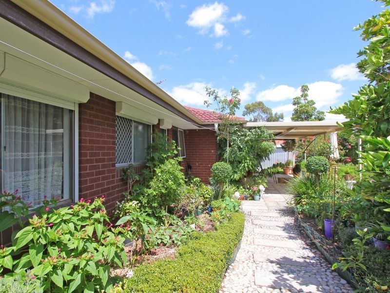 6 Lang Ct, Huntingdale WA 6110