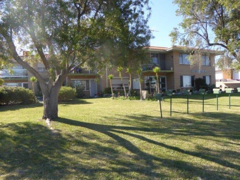 1/16 Edeline Street, Spearwood WA 6163