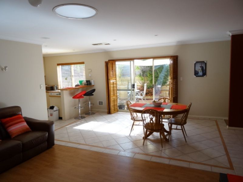 14/85 Cook Ave, Hillarys WA 6025