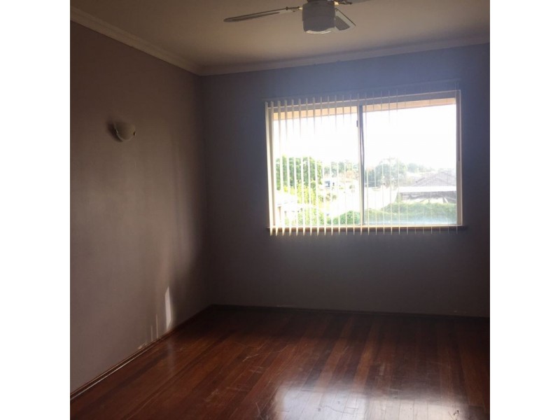 15 Mallion St, Embleton WA 6062