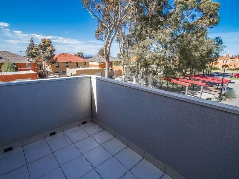 17 Crestview Close, Roxburgh Park VIC 3064