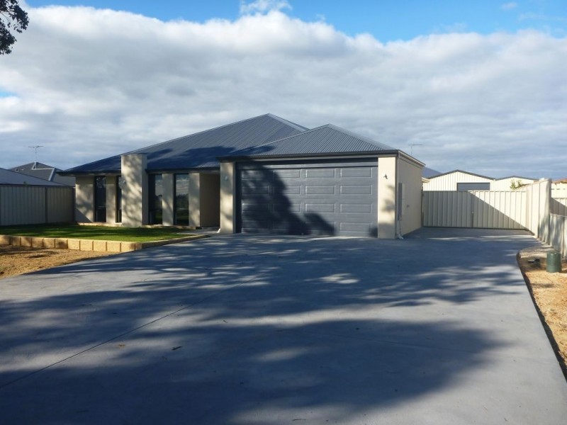 79 Fryer Rd, Harvey WA 6220