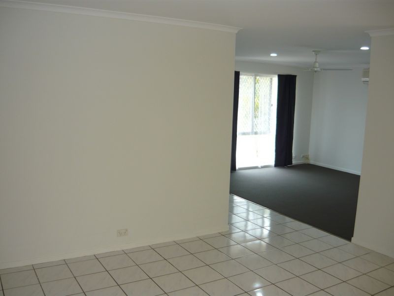 14 Sundowner Street, Regents Park QLD 4118