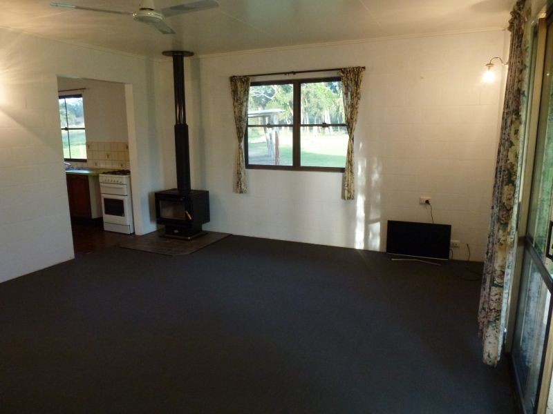 40 Yabba Creek Rd, Imbil QLD 4570