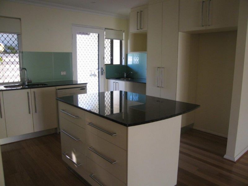 2/45 Preston Point Road, Bicton WA 6157