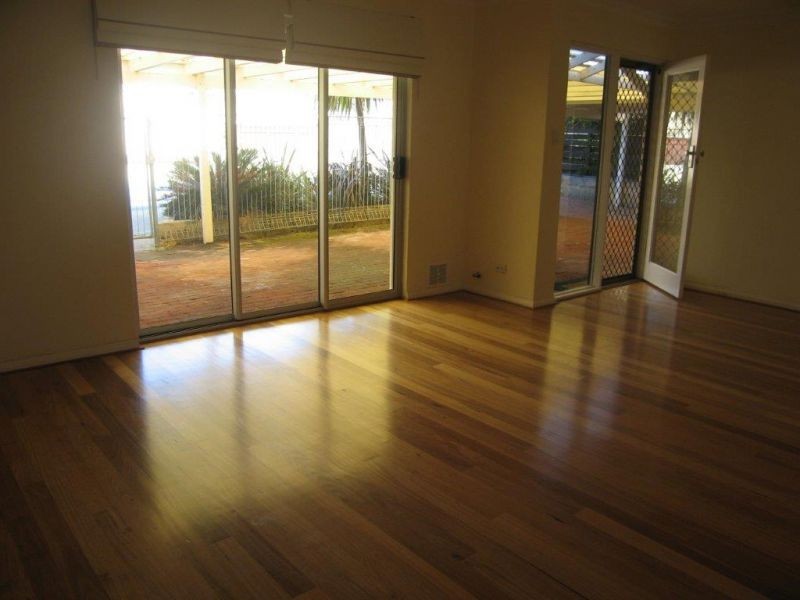 2/45 Preston Point Road, Bicton WA 6157