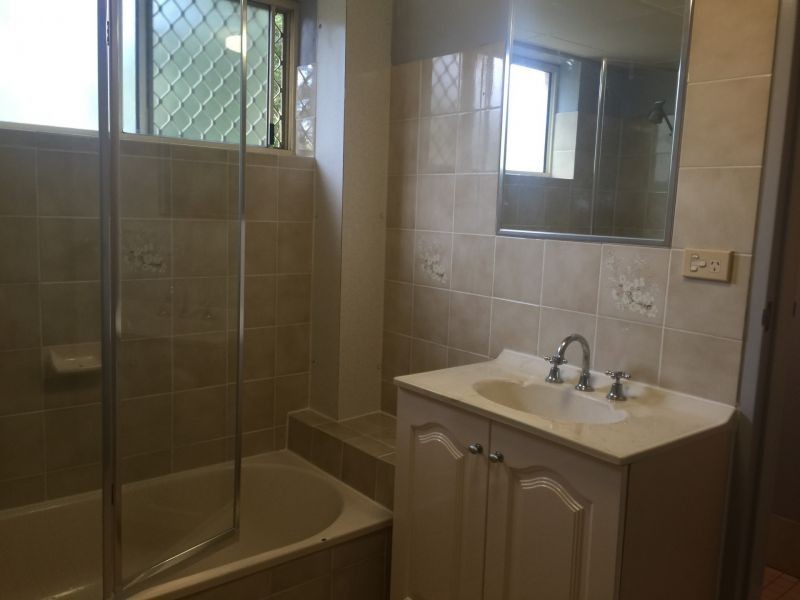Unit 1/37 Vera St, Greenslopes QLD 4120