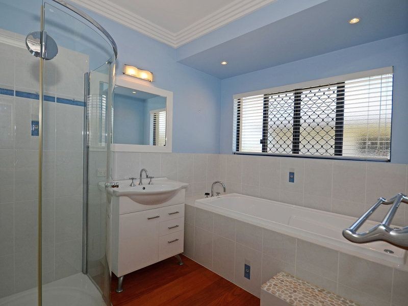 51 Gundesen Drive, Urraween QLD 4655