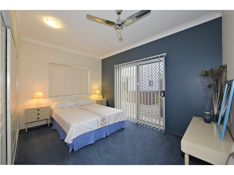 7 Janet Court, Coral Cove QLD 4670