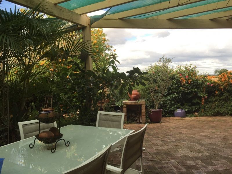 6 Jarrah Court, Yangebup WA 6164