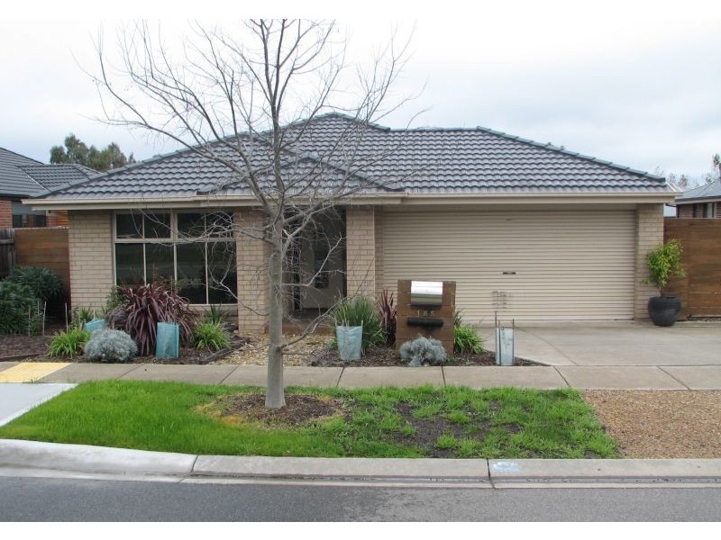 165 Station Road, New Gisborne VIC 3438