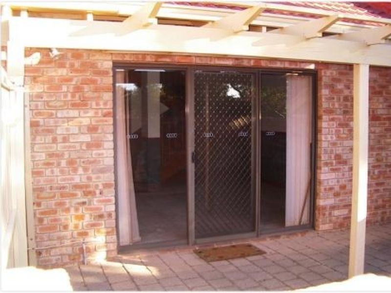 3/5 Brittain Street, Como WA 6152
