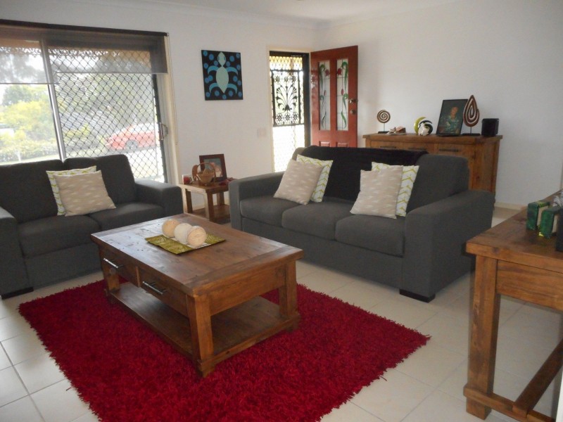 1 Melinda Court, Springwood QLD 4127